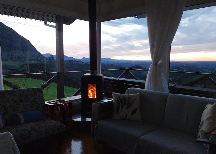 Vista Da Montanha. Casa Inteira 6 Pessoas.